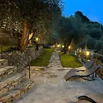 Nini Dachi Farm Marina dʼAndora