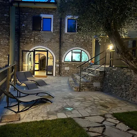 Nini Dachi Farm * Andora