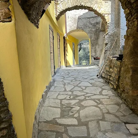 Ninì Dachi Farm * Marina dʼAndora